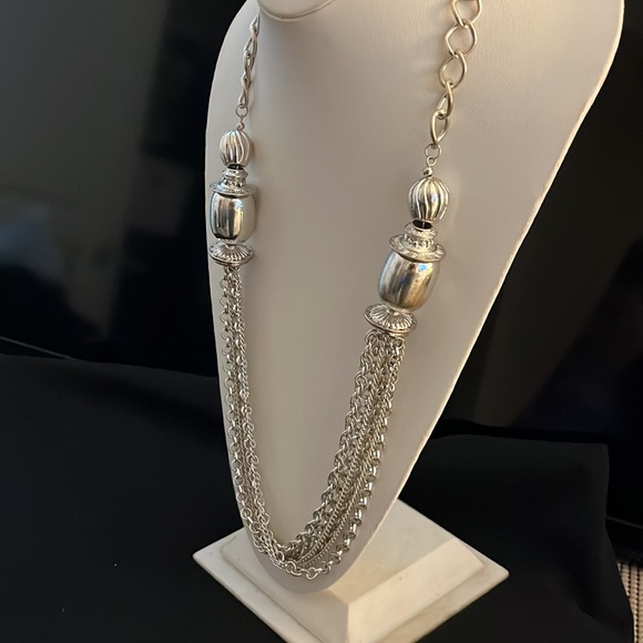Stunning Silver Neclace - Picture 6 of 7